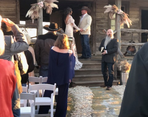 Tosca Vineyard Log Cabin Ceremony